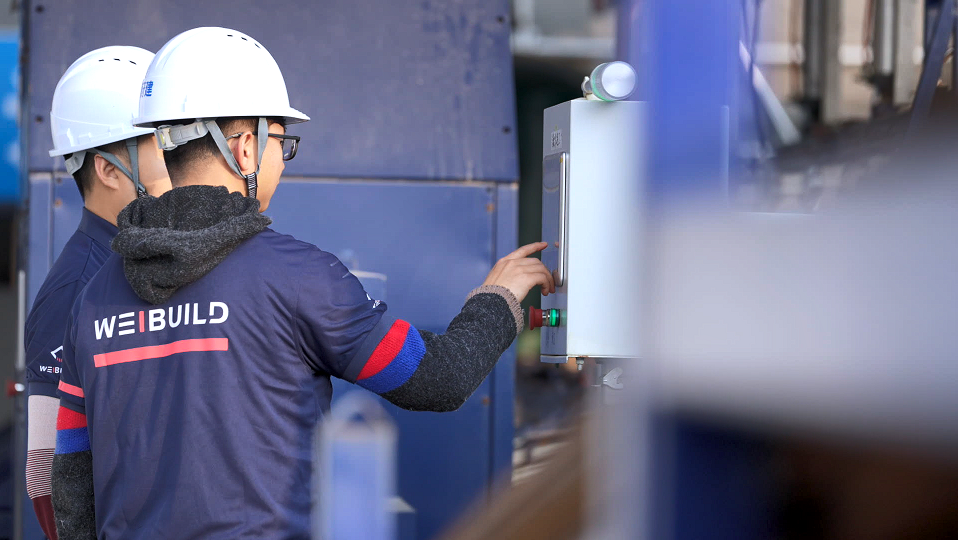 2022年2月蔚建抹灰機器人商業項目落地，鋼筋產線正式交付，臨港、金地保利、建發等項目紛紛落地，