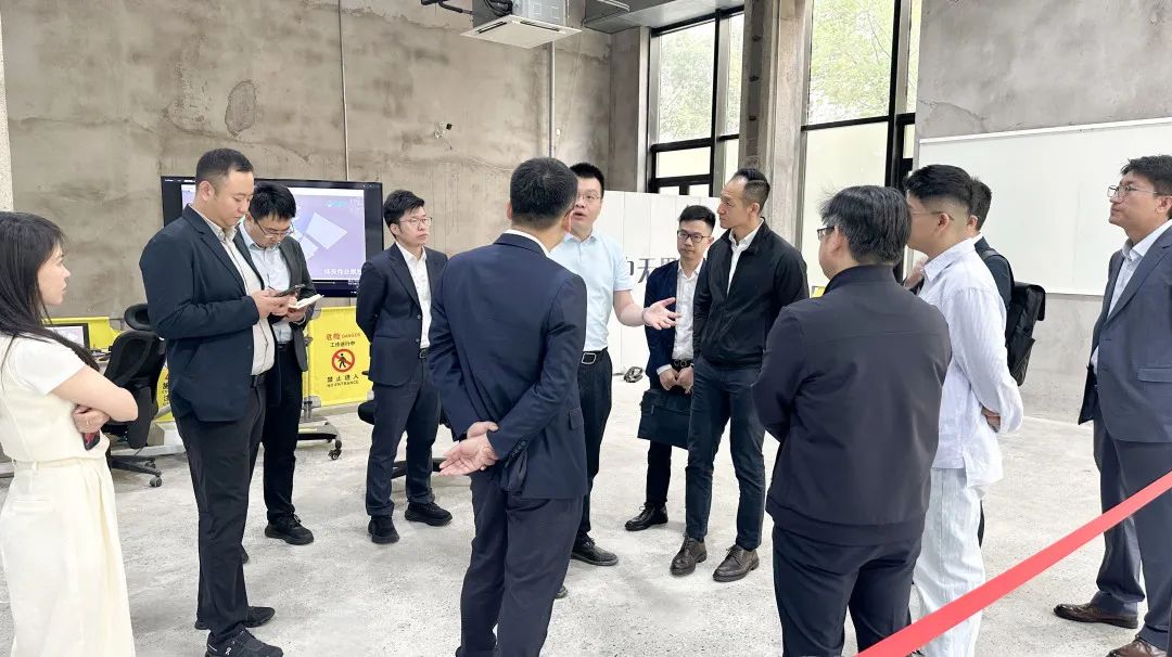 中國(guó)建筑國(guó)際集團(tuán)高層到訪蔚建科技 共商智能建造新藍(lán)圖(圖3)