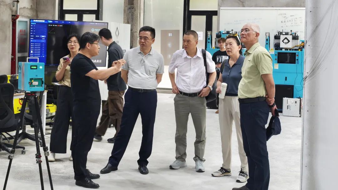 廈門特區(qū)建設(shè)投資集團(tuán)調(diào)研蔚建科技