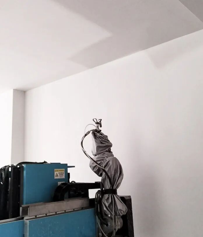 狹小空間里精準(zhǔn)作業(yè) 蔚建噴涂機(jī)器人圓滿完成南京智鑫慧谷人才公寓項(xiàng)目(圖8)