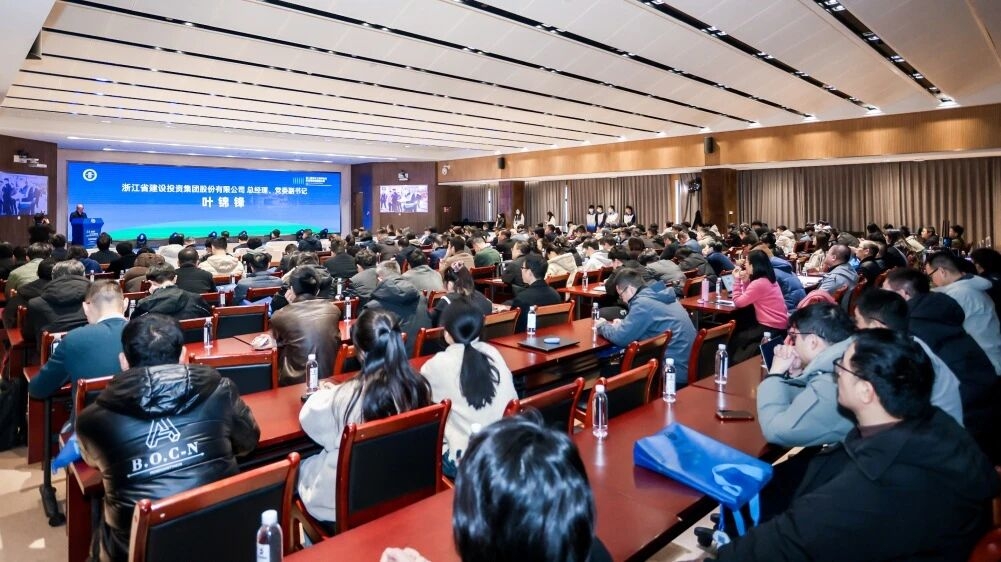 蔚建噴涂機器人榮獲首屆智能建造大賽“最佳創(chuàng)新獎”(圖2)