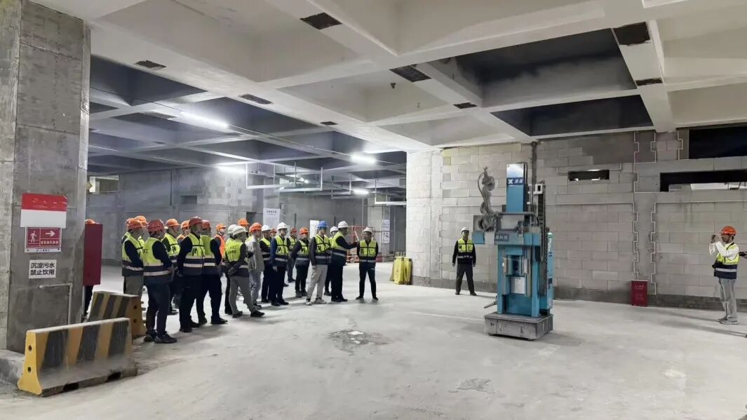 蔚建科技噴涂機器人實例——上海東站項目應(yīng)用(圖4)